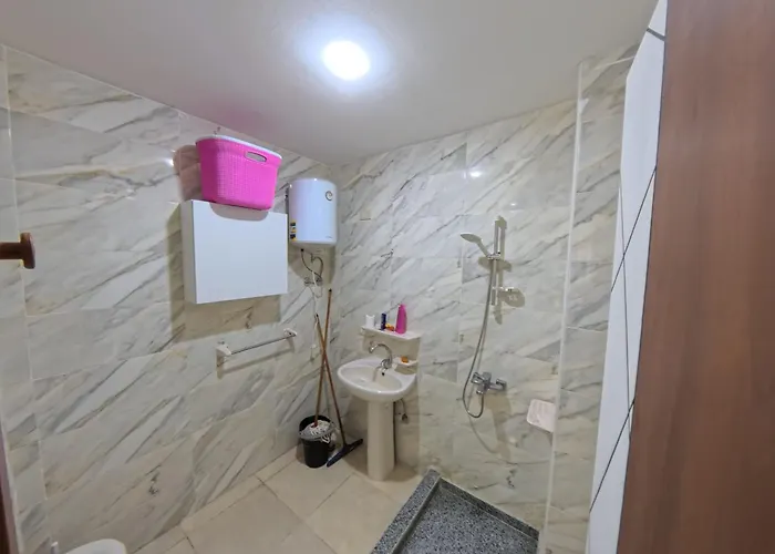 New Chalet With Sea View And Private Beach Access 82M